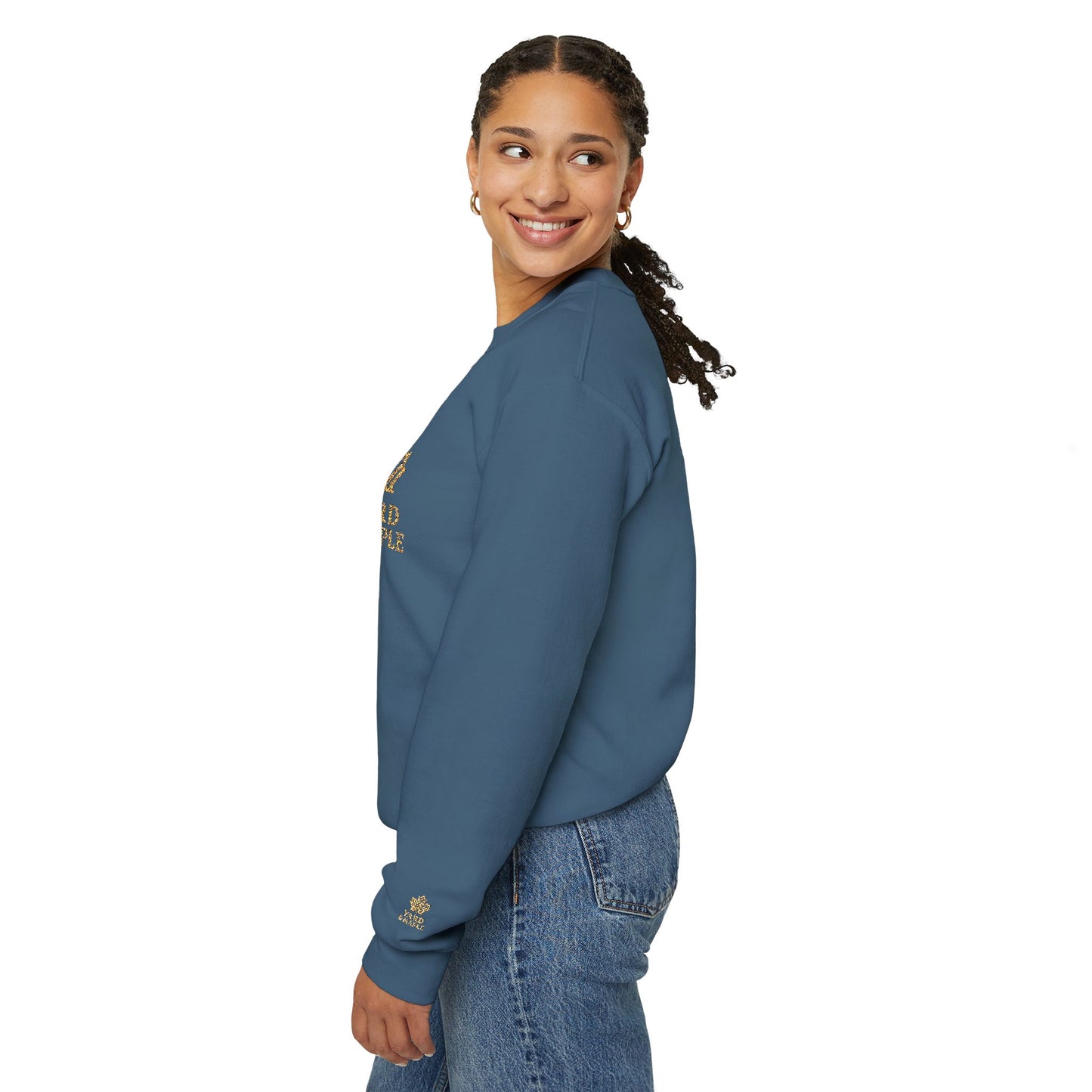 Cozy Unisex Crewneck Sweatshirt with Embroidered Leaf Design, Perfect for Fall, Thanksgiving, Casual Outings, Friends and Family Gatherings, Gifts